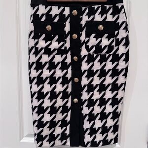 New York & Company Black and White Houndstooth Pencil Skirt
